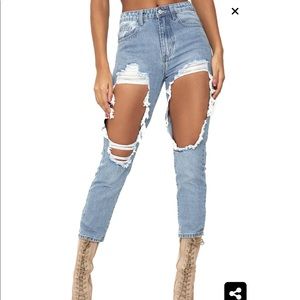 PrettyLittleThing mid Wash Mom Extreme Rip Jeans